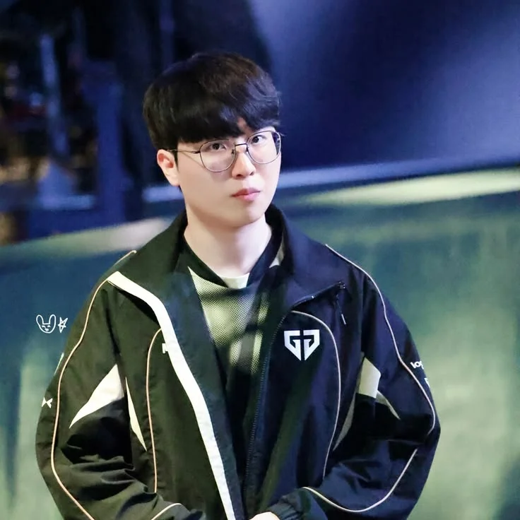 Kim kiin 김긴